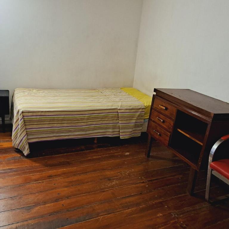 Habitacion Grande en Av Corrientes - Apartamento de 2 dormitorios - 4
