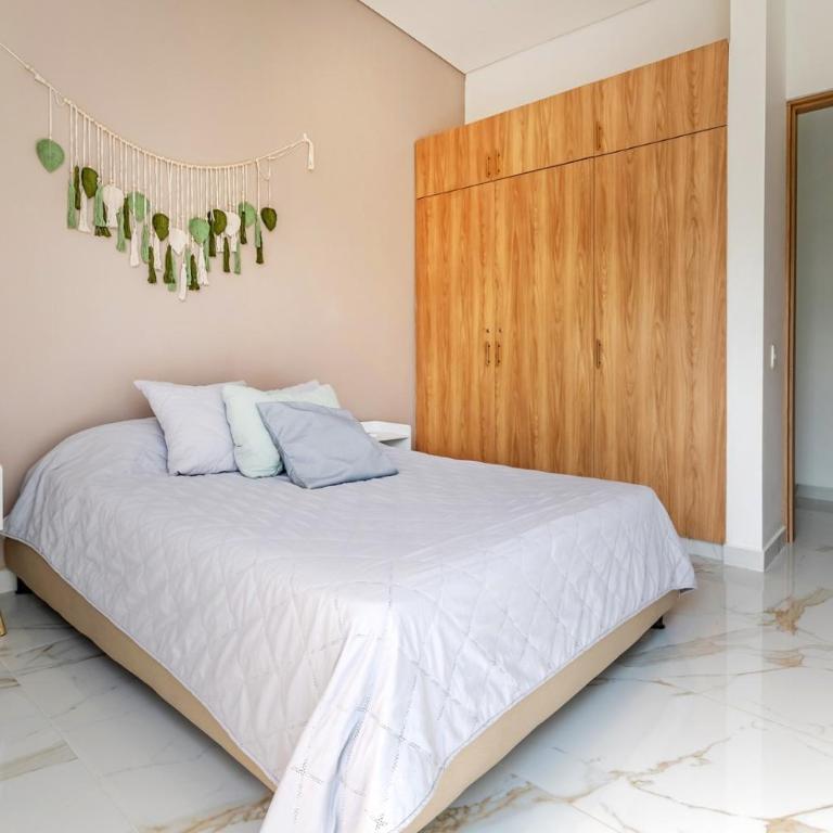 Casa en Club Campestre frente a Campo de Golf - Villa - 24
