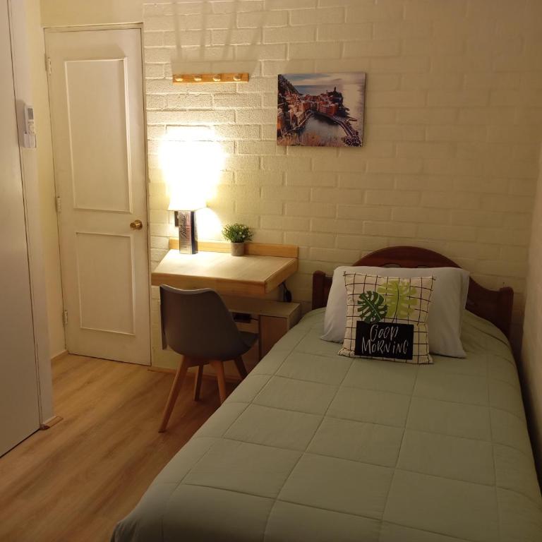 Hostal Rucatremo - Habitación Doble con baño compartido - 2 camas - 5