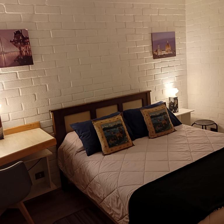 Hostal Rucatremo - Habitación Doble con baño privado - 5