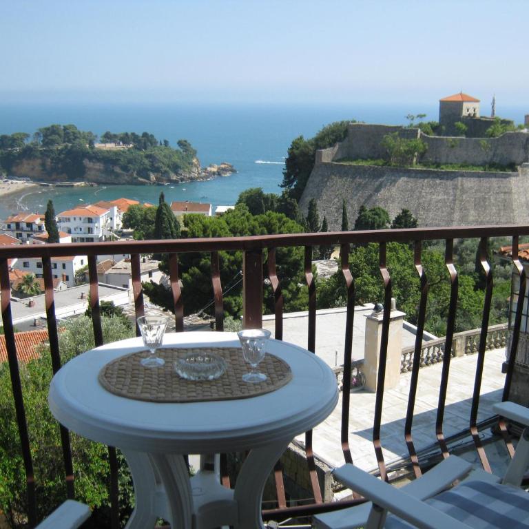 Apartment Olimp Ulcinj - Three-Bedroom Apartment - 11