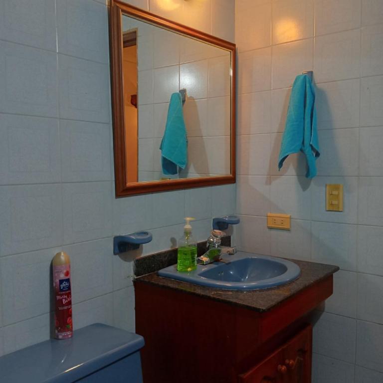 Tranquila y cerca de la magia - Habitación Doble con baño compartido - 5