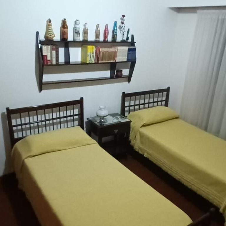 Miramar, Calle 32 - Casa con 1 dormitorio - 2