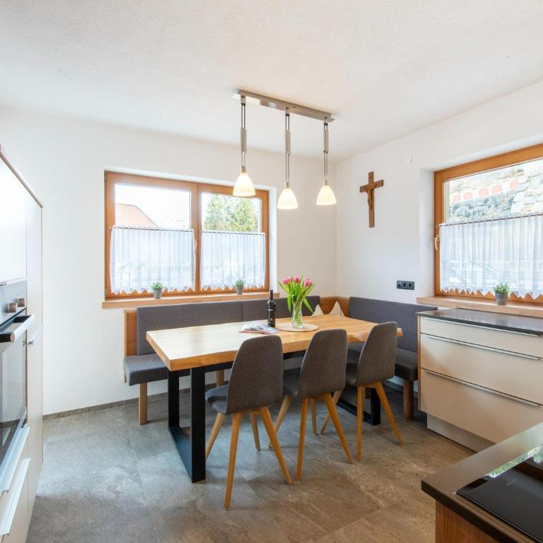 Chalet in Zell am Ziller near Ski Lift - Superior Chalet - 11