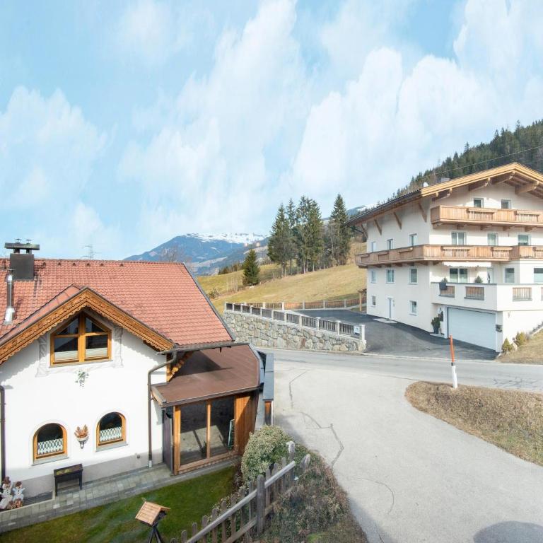 Chalet in Zell am Ziller near Ski Lift - Superior Chalet - 36
