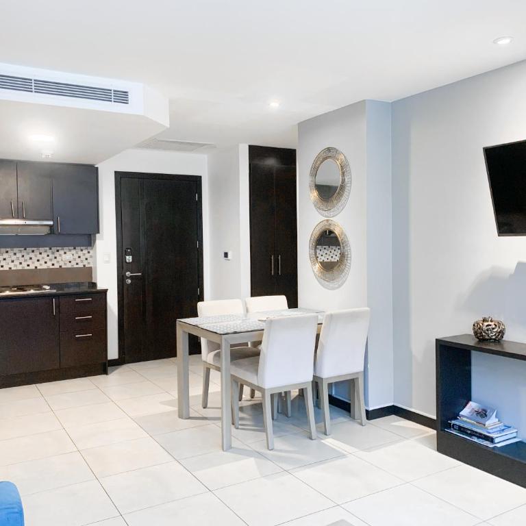 Departamentos de lujo en puerto Santa Ana, Guayaquil Ecuador - Two-Bedroom Apartment with River View - 24