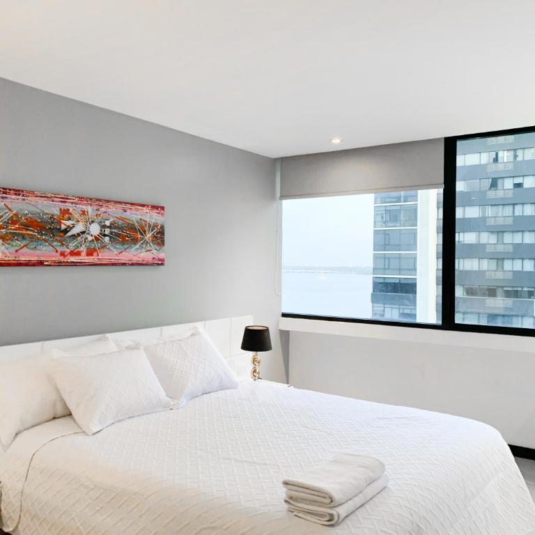 Departamentos de lujo en puerto Santa Ana, Guayaquil Ecuador - Two-Bedroom Apartment with River View - 5