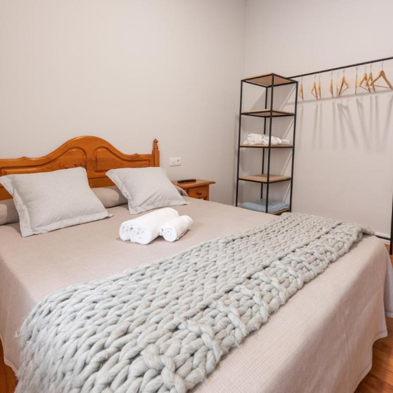 Pensión Casa Castelao 31 O Grove - Standard Double Room with Shared Bathroom - 3