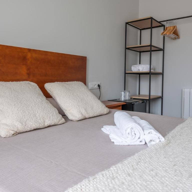 Pensión Casa Castelao 31 O Grove - Standard Double Room with Shared Bathroom - 3