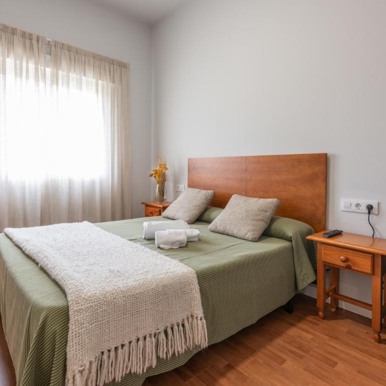 Pensión Casa Castelao 31 O Grove - Standard Double Room with Shared Bathroom - 1