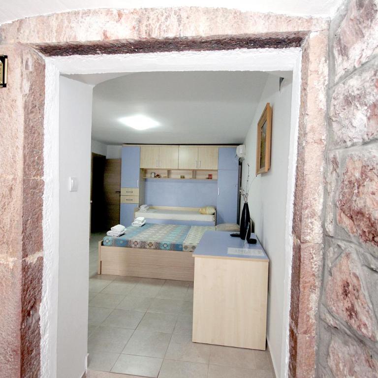 Apartments Pavlovic - Studio Apartment - 12