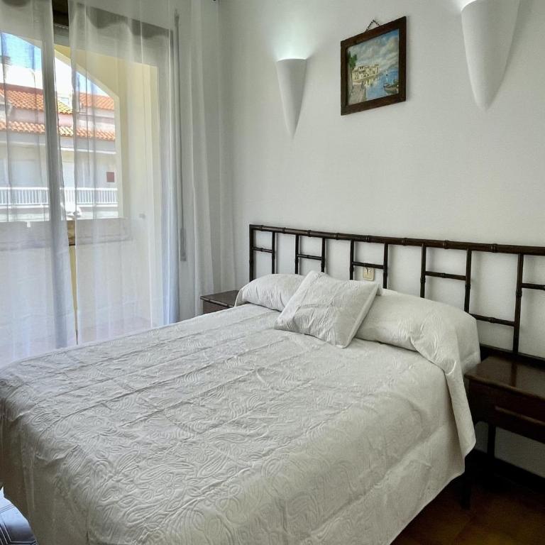 Apartment in Spain near Sandy Beach - Two-Bedroom Apartment - 5