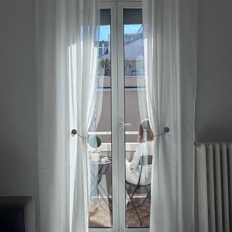 Bright Apartment with balcony in Corso XXII Marzo - Appartamento con 1 Camera da Letto e Balcone - 8