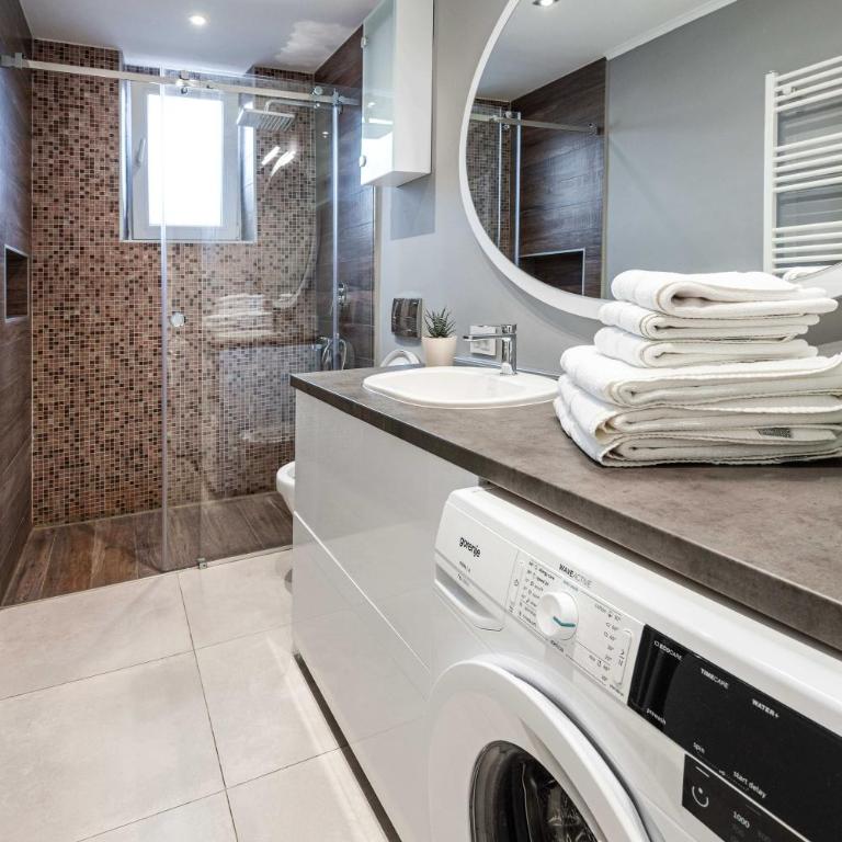 Two Bedroom Apartment With the Free Parking - Apartman sa 2 Spavaće Sobe - 21