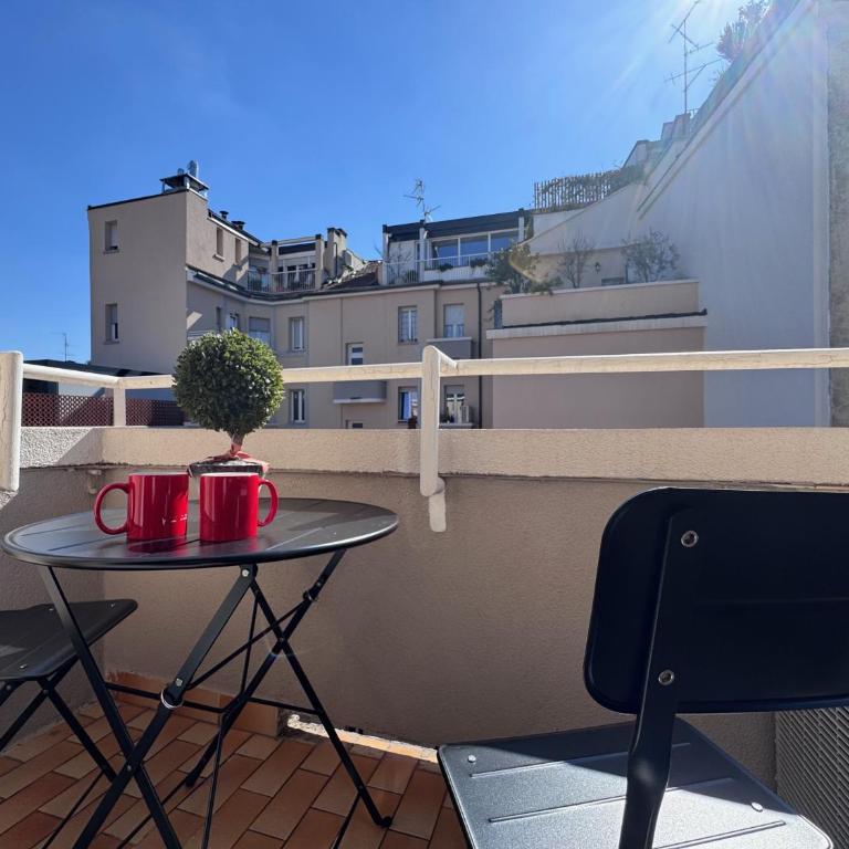 Bright Apartment with balcony in Corso XXII Marzo - Appartamento con 1 Camera da Letto e Balcone - 2