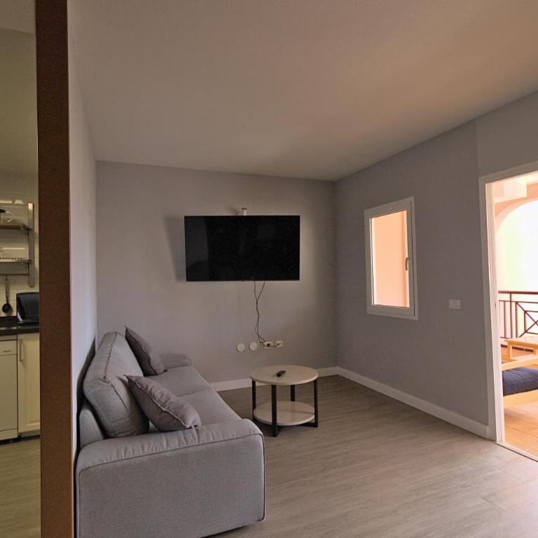 Large modern apartment with terrace & heated pool - Apartamento de 1 dormitorio - 5