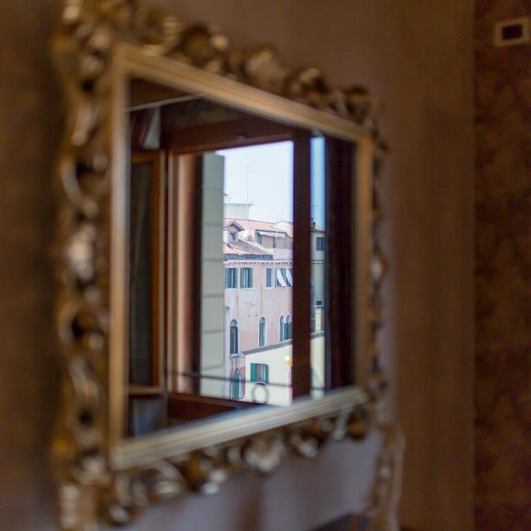 Cà Manzoni Apartment with Terrace - Apartment - 23