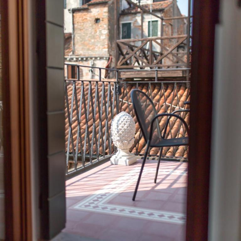 Cà Manzoni Apartment with Terrace - Apartment - 17