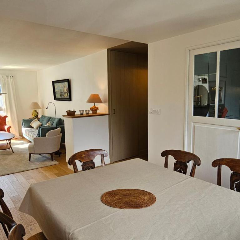 Les Remparts - 250 m from port - WiFi - Parking - Calme - Two-Bedroom Apartment - 11