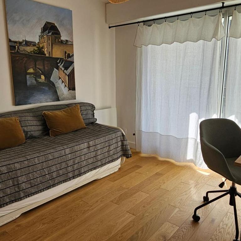 Les Remparts - 250 m from port - WiFi - Parking - Calme - Two-Bedroom Apartment - 21