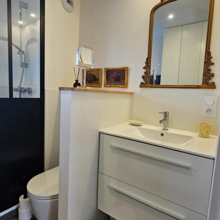 Les Remparts - 250 m from port - WiFi - Parking - Calme - Two-Bedroom Apartment - 29