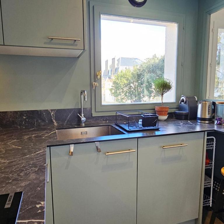 Les Remparts - 250 m from port - WiFi - Parking - Calme - Two-Bedroom Apartment - 32