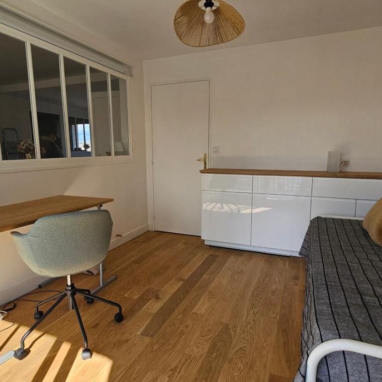 Les Remparts - 250 m from port - WiFi - Parking - Calme - Two-Bedroom Apartment - 33