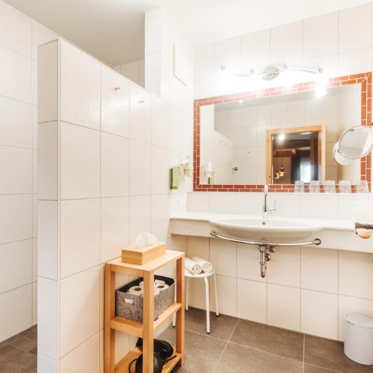 Regitnig - 4 Sterne Hotel und Chalets - Apartment mit 1 Schlafzimmer und Aussicht - 1