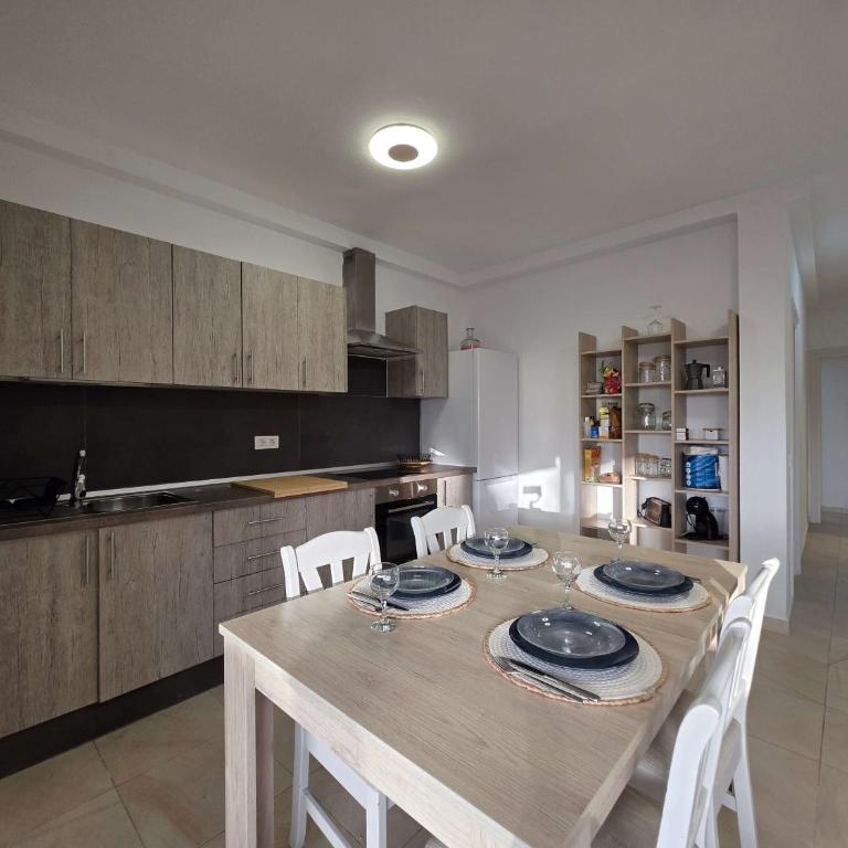 As de Casas - Apartamento en Urbanización Villas Playa - Apartamento de 3 dormitorios - 24