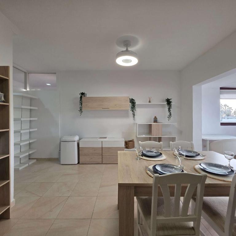 As de Casas - Apartamento en Urbanización Villas Playa - Apartamento de 3 dormitorios - 28