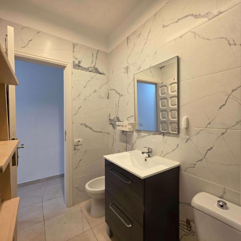 As de Casas - Apartamento en Urbanización Villas Playa - Apartamento de 3 dormitorios - 35