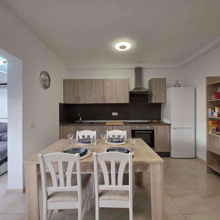 As de Casas - Apartamento en Urbanización Villas Playa - Apartamento de 3 dormitorios - 37