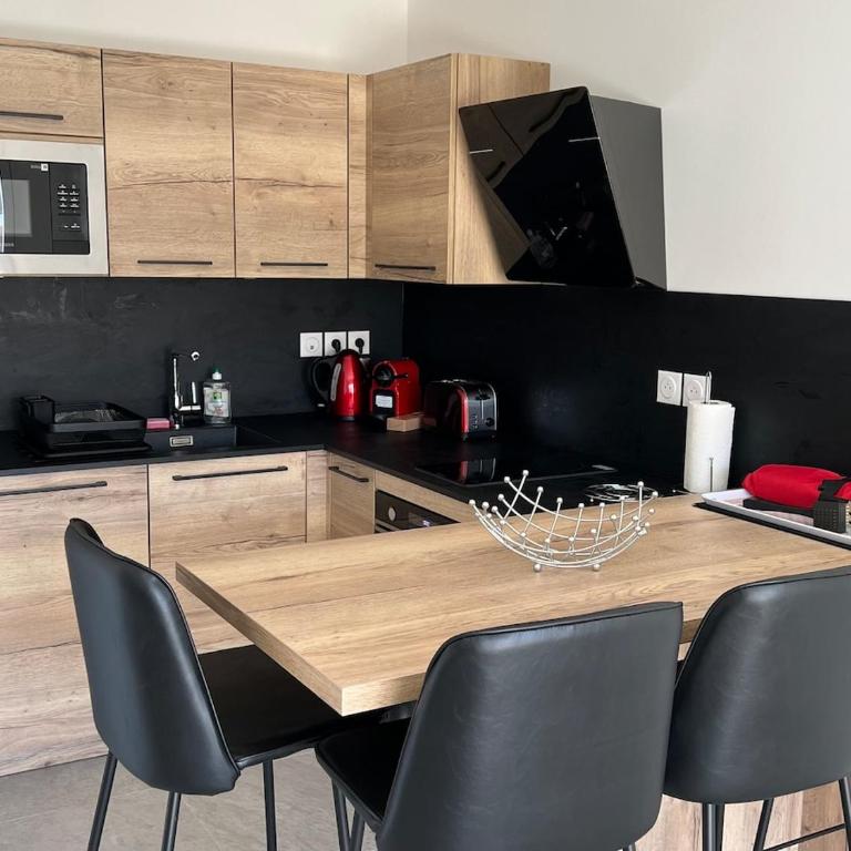 T2 neuf tout équipé ! Climatisation, wifi, parking privatif - Appartamento con 1 Camera da Letto - 4