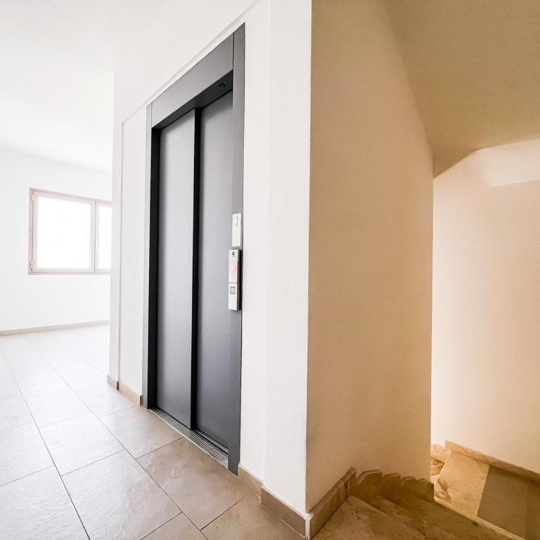 Francoforte 10 - Appartamento con 2 Camere da Letto - 24