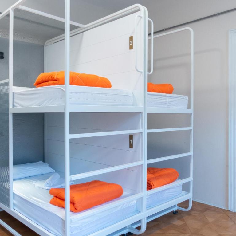 Casali Hostel - Dormitorio Misto con 6 Posti Letto - 10