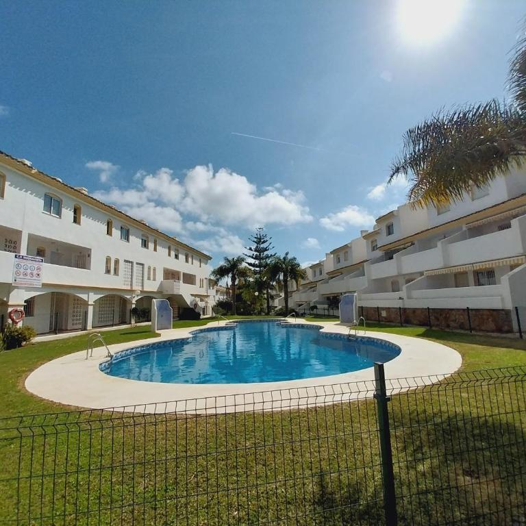 Buenavista duplex 3 beds close to amenities and beach in Calahonda - Apartamento de 3 dormitorios - 20