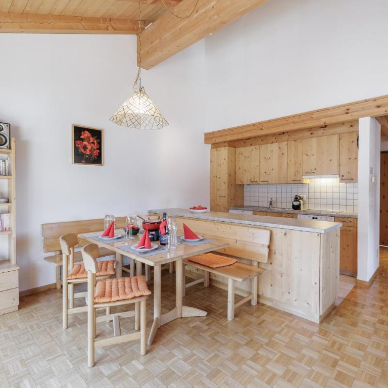 Pütvia E6 - Apartment mit Blick auf die Berge - 3