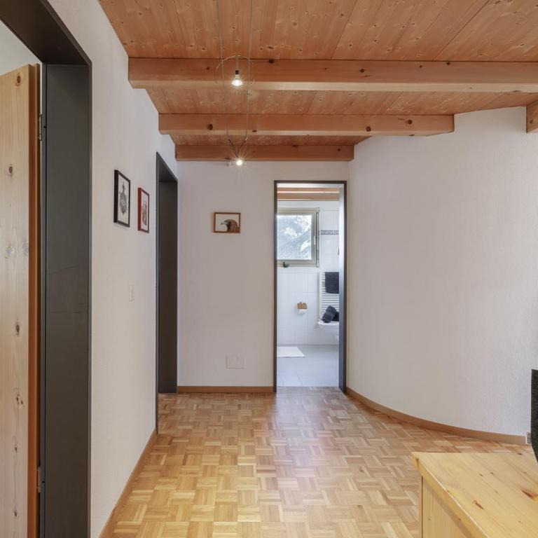 Pütvia E6 - Apartment mit Blick auf die Berge - 12