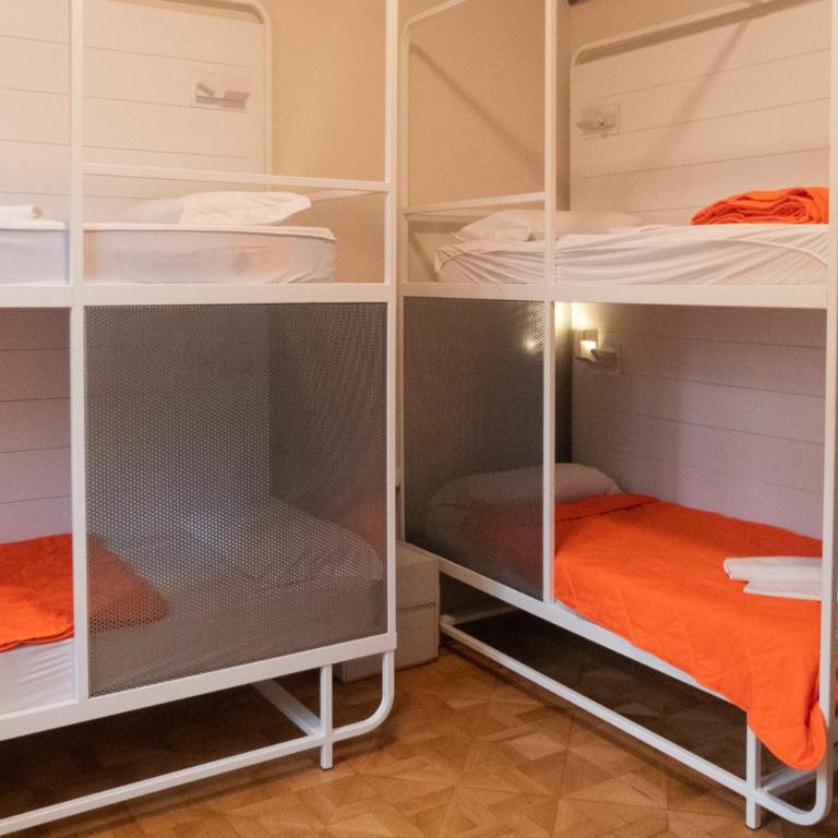 Casali Hostel - Dormitorio Misto con 4 Letti e Bagno Privato - 10