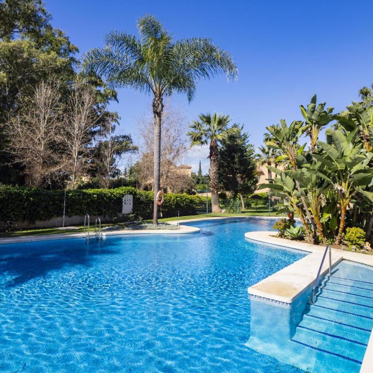 Cubo's Cabopino Beach Marbella Apartment - Apartamento - 4