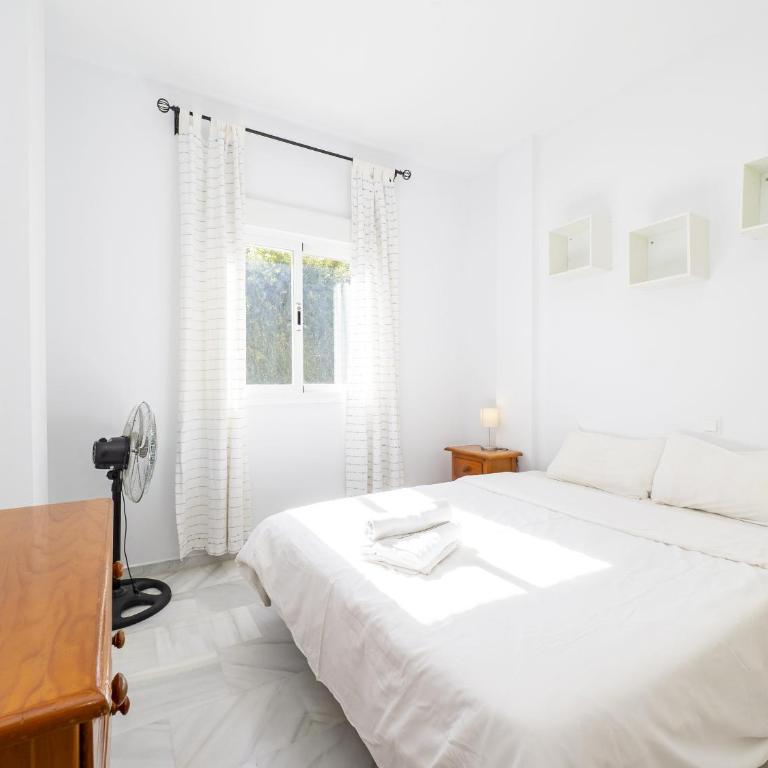 Cubo's Cabopino Beach Marbella Apartment - Apartamento - 27