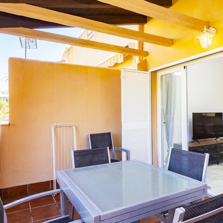 Cubo's Cabopino Beach Marbella Apartment - Apartamento - 6