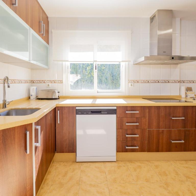 Cubo's Cabopino Beach Marbella Apartment - Apartamento - 16