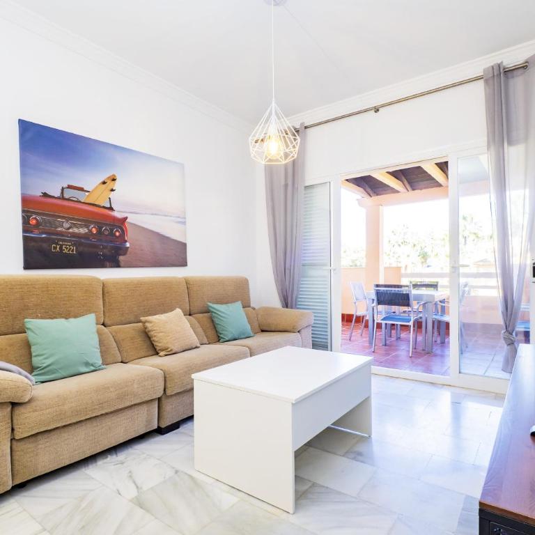 Cubo's Cabopino Beach Marbella Apartment - Apartamento - 10