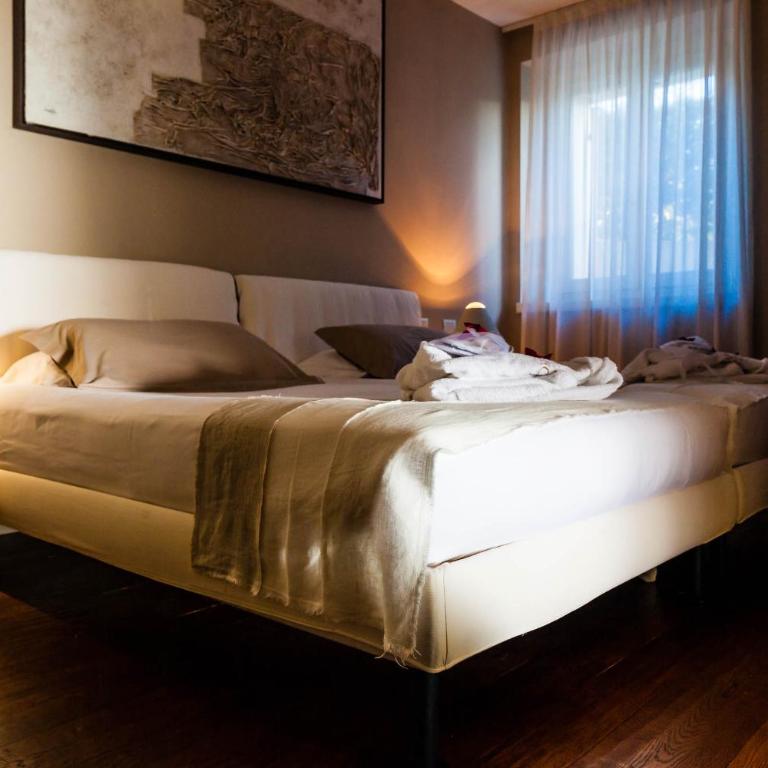 Quercia Belvedere Relais - Suite mit Terrasse und Seeblick - 2