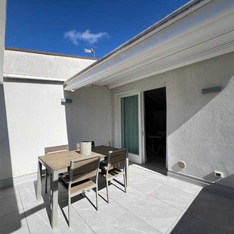 Villa Giulia Family Apartments- LeresidenzediJesolo - Two-Bedroom Deluxe Apartment - 8