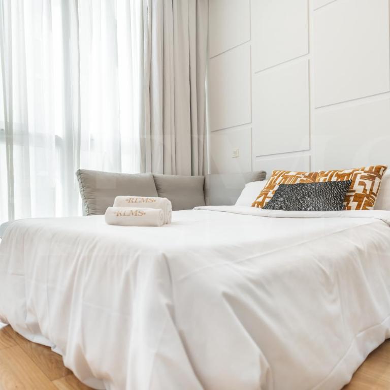Artistic and Spacious Apartment by REMS - Apartamento - 6