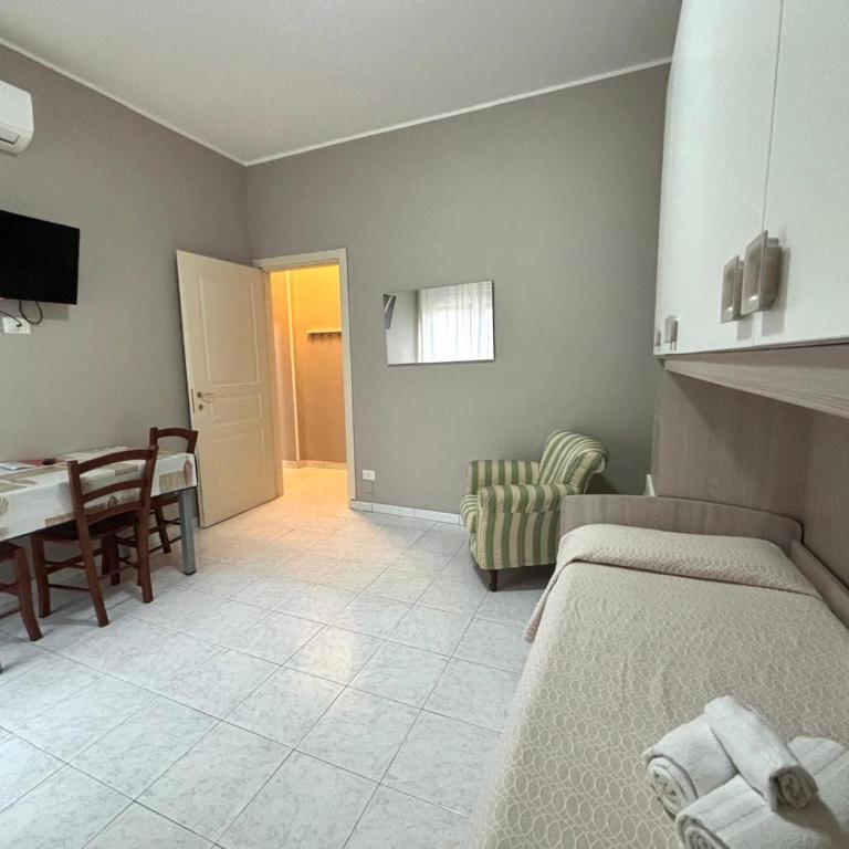 Amati Policlinic Monza - Appartamento con 2 Camere da Letto - 4