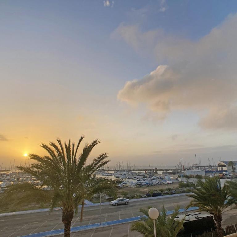 Spanish Connection - Los Miradores del Puerto - Apartamento de 2 dormitorios con terraza y vistas al mar - 4