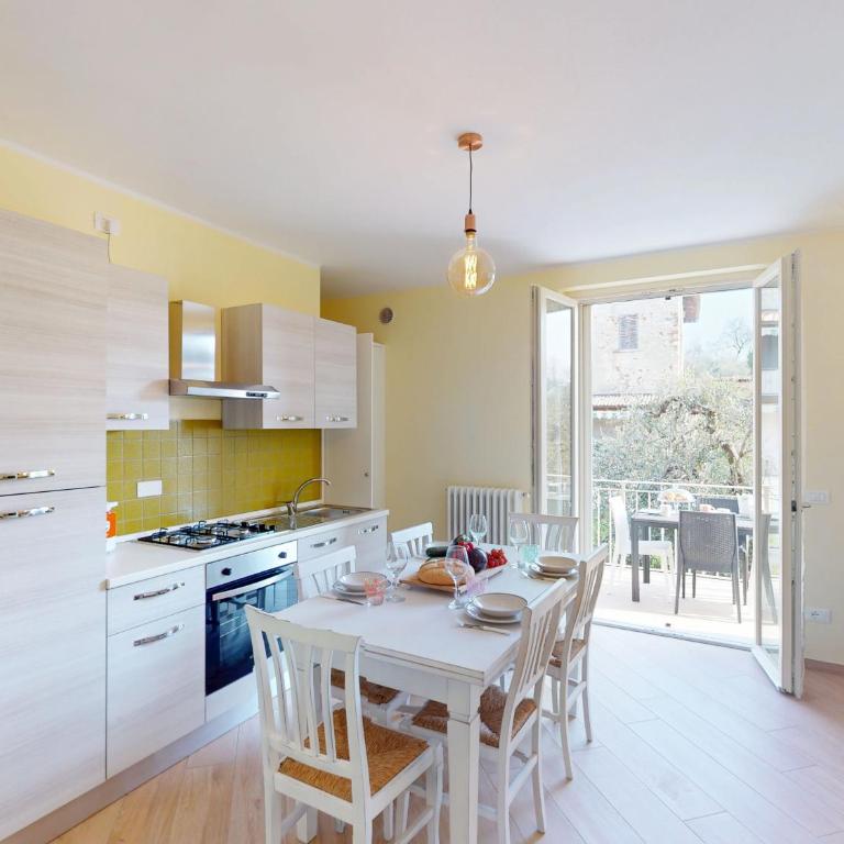 Pinko House free wifi By Bookinggardalake - Appartamento con 2 Camere da Letto e Balcone - 5